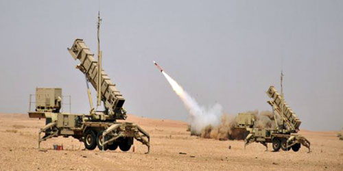 الدفاع الجوي يعترض صاروخًا أطلقته المليشيات الحوثية باتجاه جيزان 