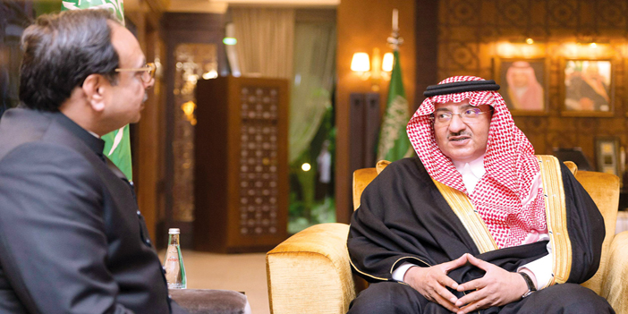   ولي العهد خلال استقباله المدعي العام الباكستاني