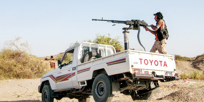  عنصر من الجيش اليمني أثناء الاشتباك مع الحوثي