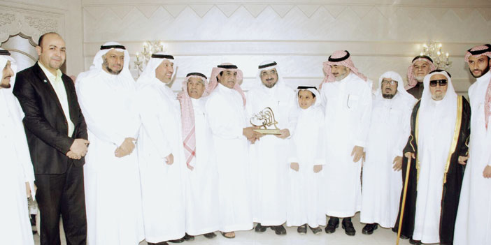  صورة جماعية