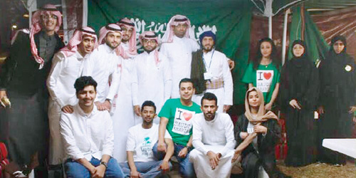  لقطتان لأعضاء النادي السعودي