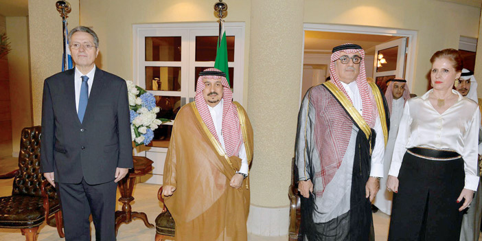  أمير منطقة الرياض مشرفاً الحفل