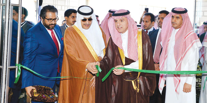  وزير الخارجية يقص شريط افتتاح مبنى سفارة خادم الحرمين في الأردن