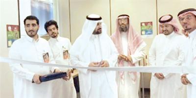 كلية العمارة والتخطيط بجامعة الملك سعود تقيم المعرض الفني الأول للأندية 