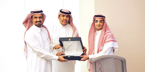توقيع اتفاقية للتعاون بين معهد تعليم اللغة العربية بجامعة الأميرة نورة ومركز الملك فيصل للبحوث 