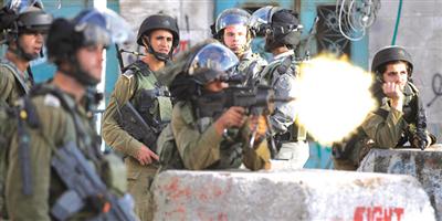 إصابة شاب فلسطيني في مواجهات مع قوات الاحتلال بمخيم الدهيشة 