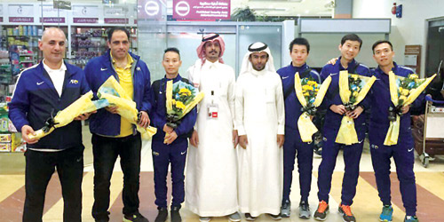 التعاون يستقبل طاقم الحكام والمراقبين 