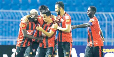 الرائد يجدد تفوقه على الشباب بهدفي بانقورا والقحطاني 