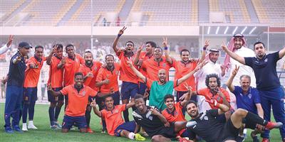 الفيحاء يعتلي صدارة دوري الأولى وعشاقه لا حديث لهم سوى الصعود 