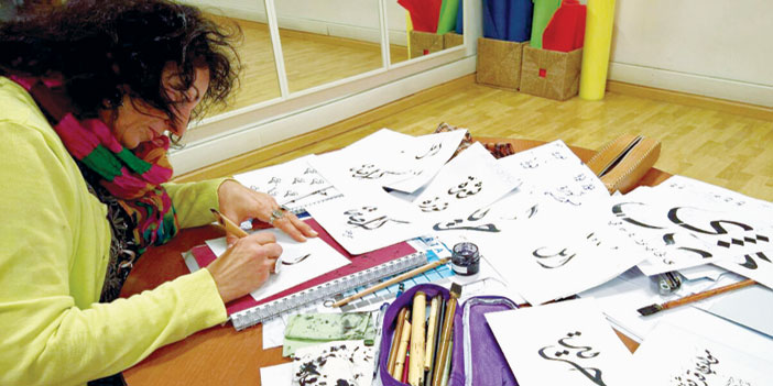  الفنانة الإيطالية ريتا باريجللي