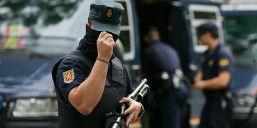 اعتقال 8 في إسبانيا للاشتباه في صلتهم بتنظيمات إرهابية 