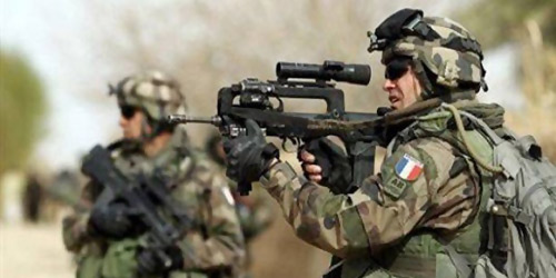 الجيش الفرنسي يقتل ويقبض على20 إرهابياً بمالي 