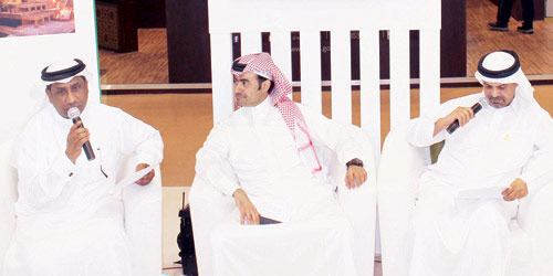 «الخوار والسبعان» شعر وتكريم في جناح المملكة بمعرض أبوظبي للكتاب 