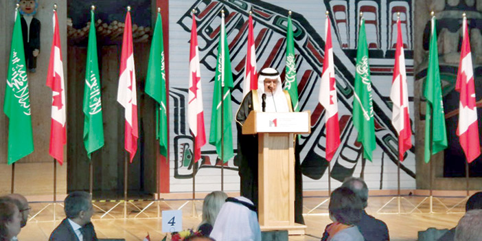  الدكتور عبدالله الربيعة يلقي كلمته في المعرض