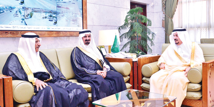 الأمير فيصل بن بندر يطلع على مشروع مدينة العلاج غرب الرياض