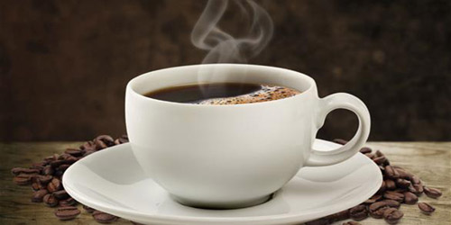 «القهوة» تقسم العلماء بين مؤيد ومعارض 