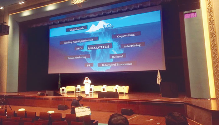  متخصص متحدثًا لحضور البرنامج ضمن الأنشطة والفعاليات التي امتدت لثلاثة أيام