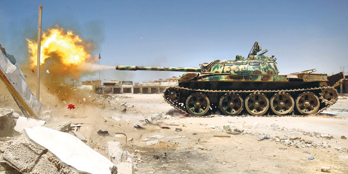  دبابة تابعة للجيش الرئاسي الليبي تهاجم الخارجين عن القانون