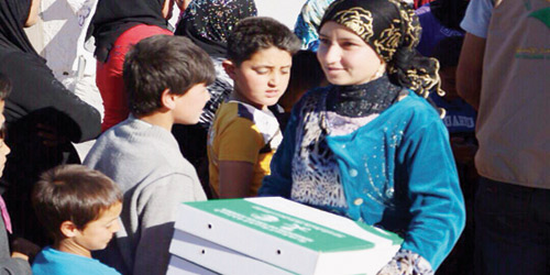 مركز الملك سلمان للإغاثة يفطر 90 ألف لاجئ سوري في لبنان 