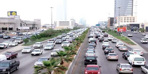  783 ألف سيارة تم استيرادها في 2015