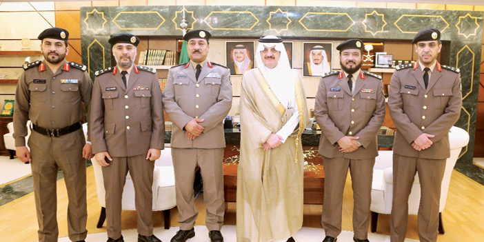  الأمير سعود بن نايف وعدد من ضباط مكافحة المخدرات