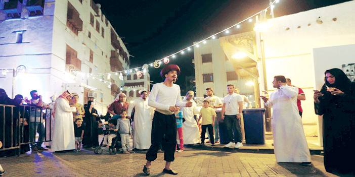   لقطات من فعالية حكايا مسك التي شهدتها جدة التاريخية