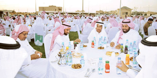 رئيس لجنة التنمية الاجتماعية في خصيبة تقيم حفل الإفطار الجماعي الثاني 