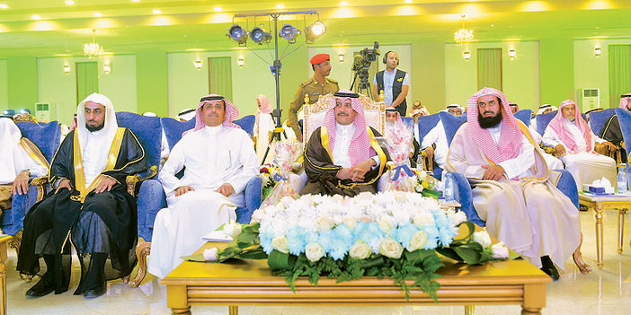  سمو المحافظ يتابع الحفل