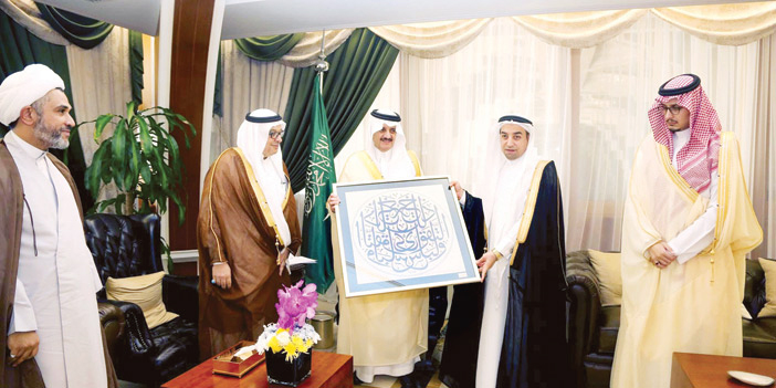  لقطات من استقبال سمو أمير المنطقة الشرقية لأهالي العوامية