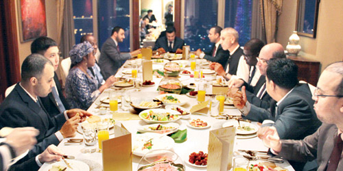 قنصل المملكة في قوانجو يقيم مأدبة إفطار 