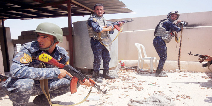  عناصر من القوات العراقية في مواجهات مباشرة مع داعش