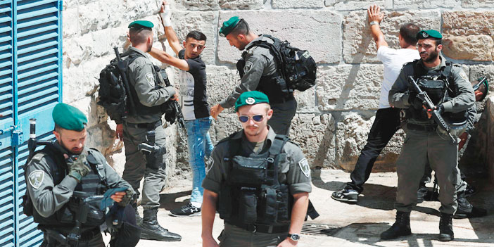  قوات الاحتلال تستمر في اعتقالاتها بحق الشعب الفلسطيني