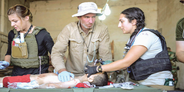  طفل عراقي يتلقى العلاج بعد إصابته في تفجير انتحاري
