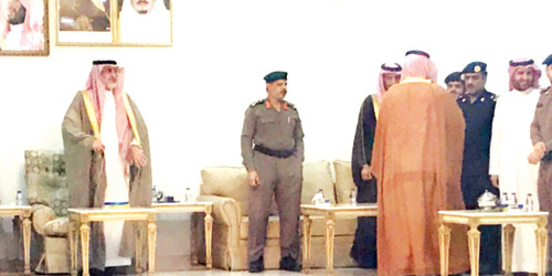  محافظ رفحاء في ديوان الإمارة