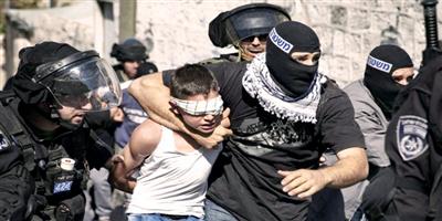 قوات الاحتلال تعتقل 5 فلسطينيين بالضفة الغربية 