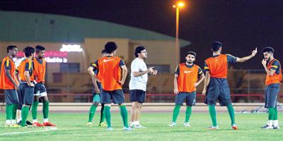 استبعاد السواط من المنتخب الأولمبي لأسباب فنية والقيد والعبود وخيرالله للإصابة 