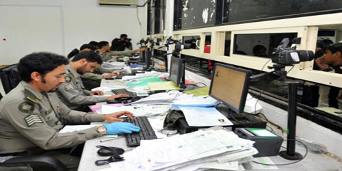 جوازات الرياض تنفذ (35235) عملية للمراجعين خلال أيام العيد 