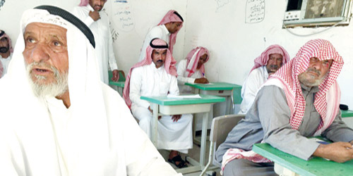  عدد من المواطنين المستفيدين من الحملة