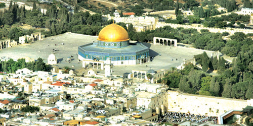 وزير الخارجية الفلسطيني يعرب عن تقديره لخادم الحرمين على جهوده لحماية المسجد الأقصى 