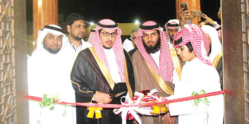   الحامد يفتتح المركز