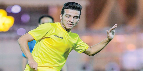   التعاون ينتظر بطاقة فتحي