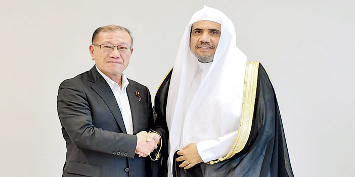  نائب رئيس مجلس الوزراء الياباني يرحب بالعمل مع الرابطة في مواجهة دعوات التطرف