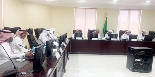  جانب من اجتماع بلدي المذنب