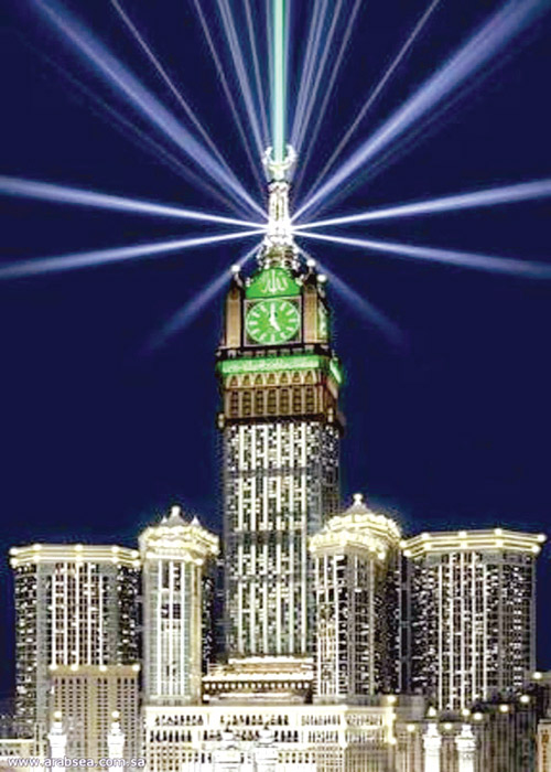 أكبر ساعة برج في العالم تلفت أنظار الحجاج 