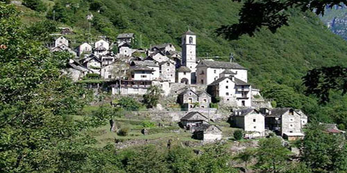 «قرية» يسكن بها 16 شخصاً فقط! 