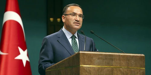  بكر بوزداج نائب رئيس الوزراء التركي
