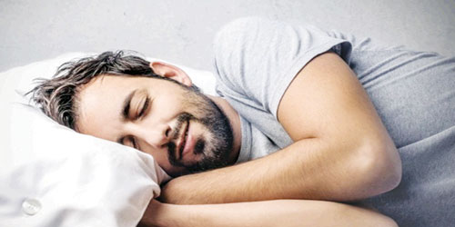 النوم أكثر تأثيراً من زيادة الراتب! 