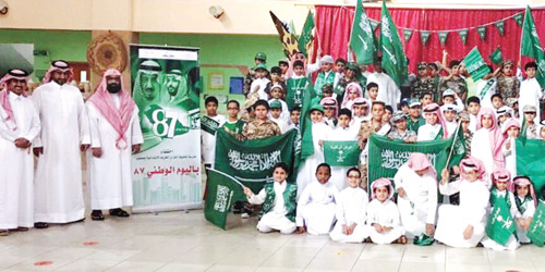  المحيا مع منسوبي المدرسة