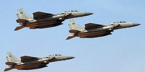 التحالف العربي يستهدف تعزيزات عسكرية للحوثيين 