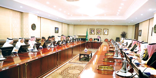  جانب من الاجتماع